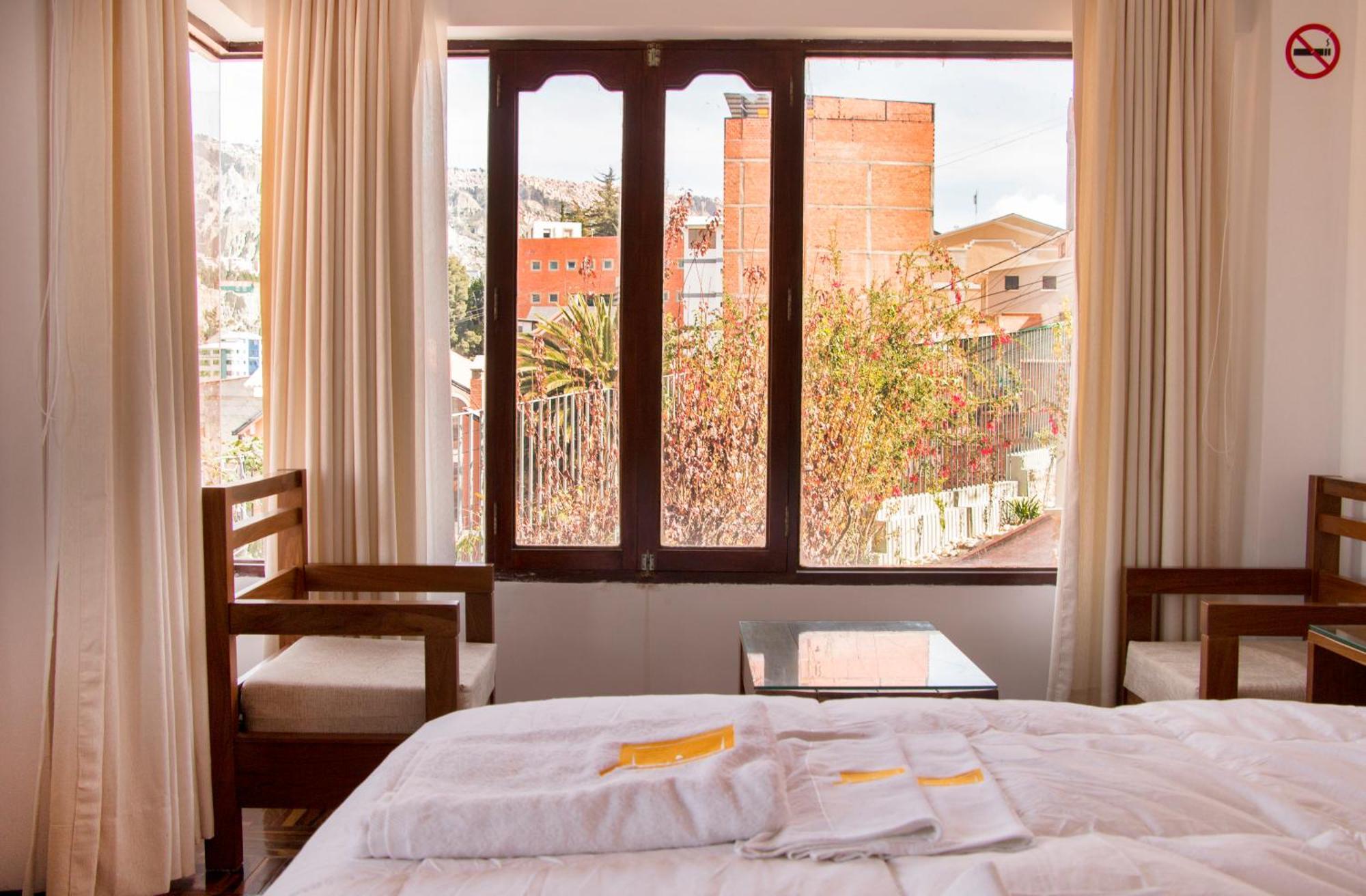 Qhini Hotel Boutique La Paz Room photo
